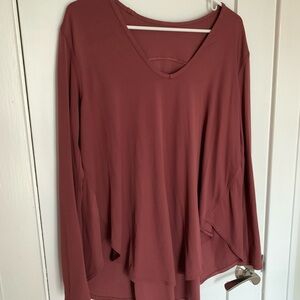 44. Size Large LULULEMON Terracotta Soft Flowy Longsleeve Shirt
